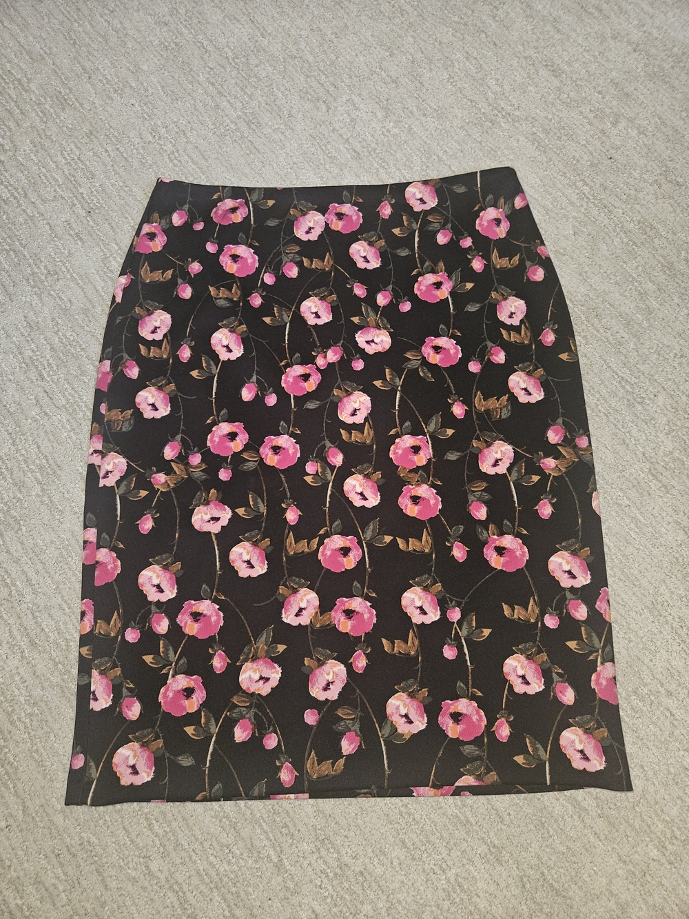 WHBM Black Floral Pencil Skirt in Pink Bloom